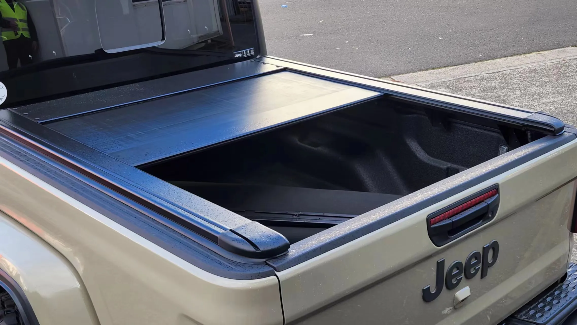 Для Toyota Tundra (2007 - 2021) короткая кровать Power-электрическая крышка роликового затвора tonneau, Жесткая Крышка