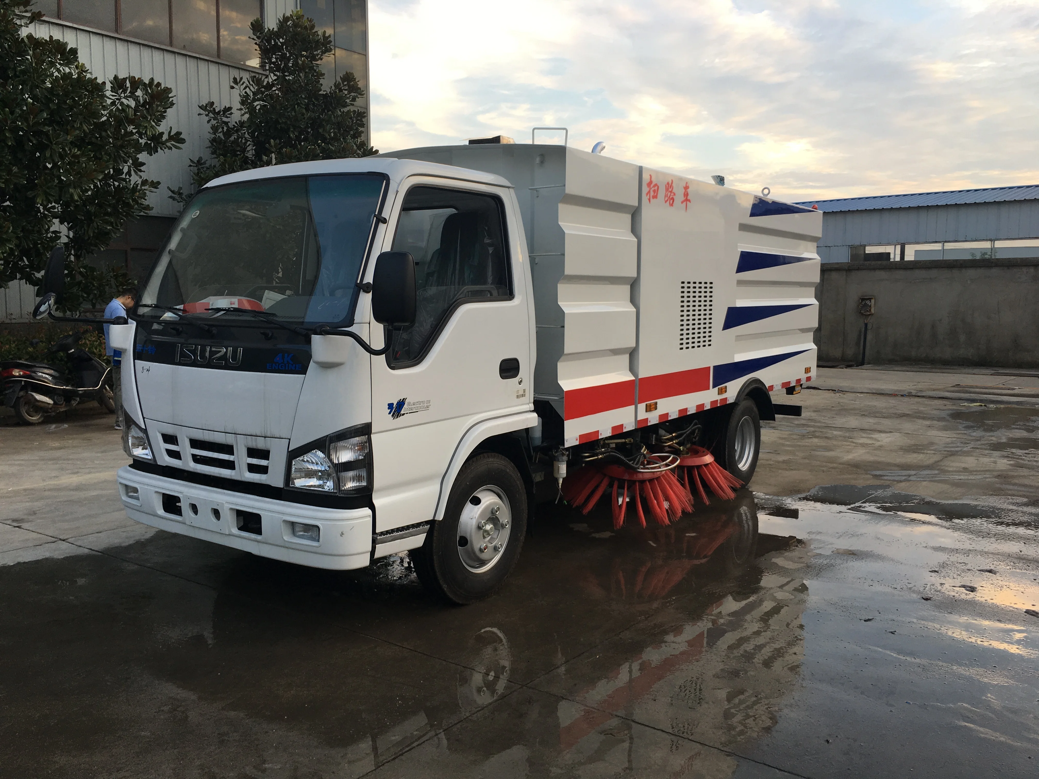 Японское оборудование для уборки дорог