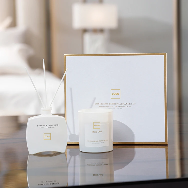 Home Fragrance Private Label Luxury Glass Bottle Essential Oil Aroma Reed Diffuser and Aroma Candle Set for Air Freshener