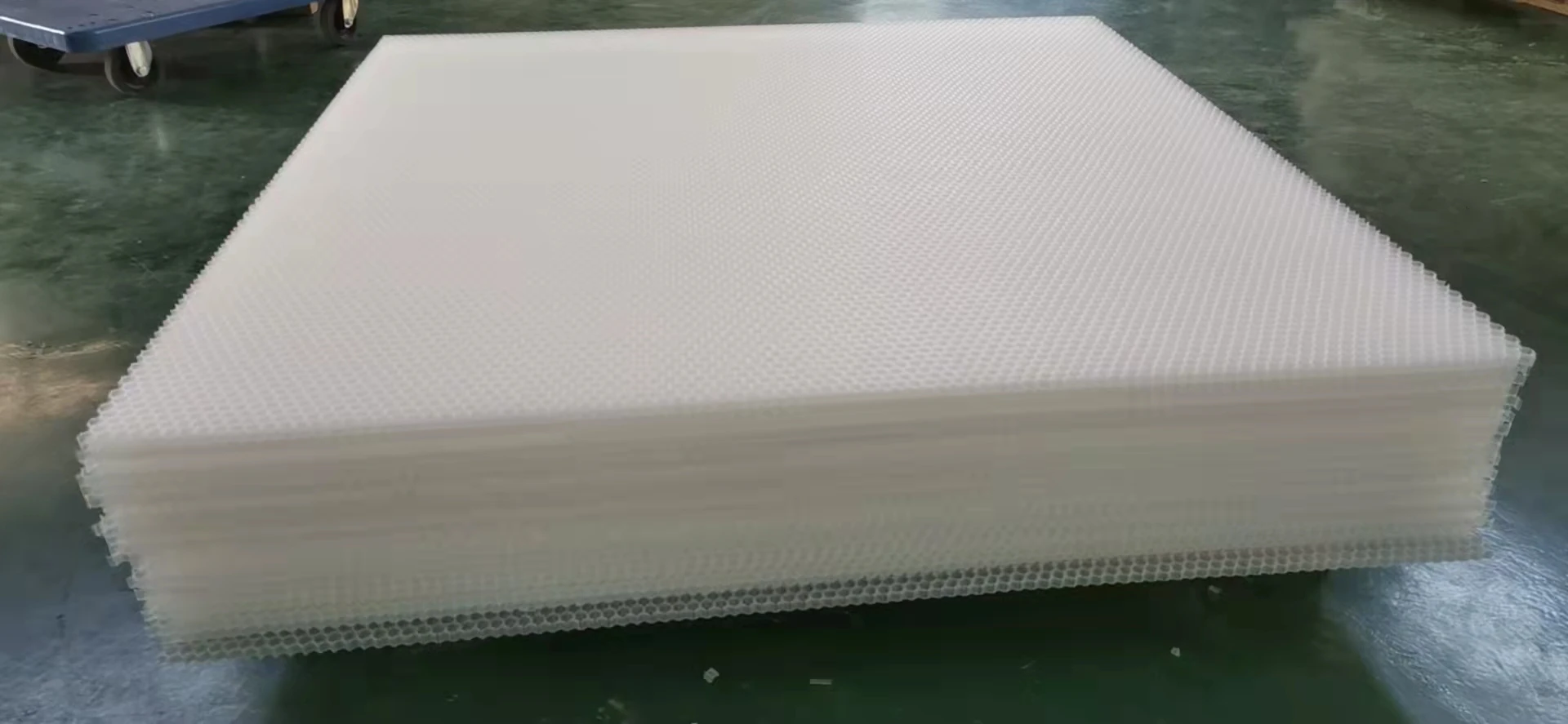 10 мм толщина ячейки 8 мм PP сотовый сердечник для сэндвич-панелей