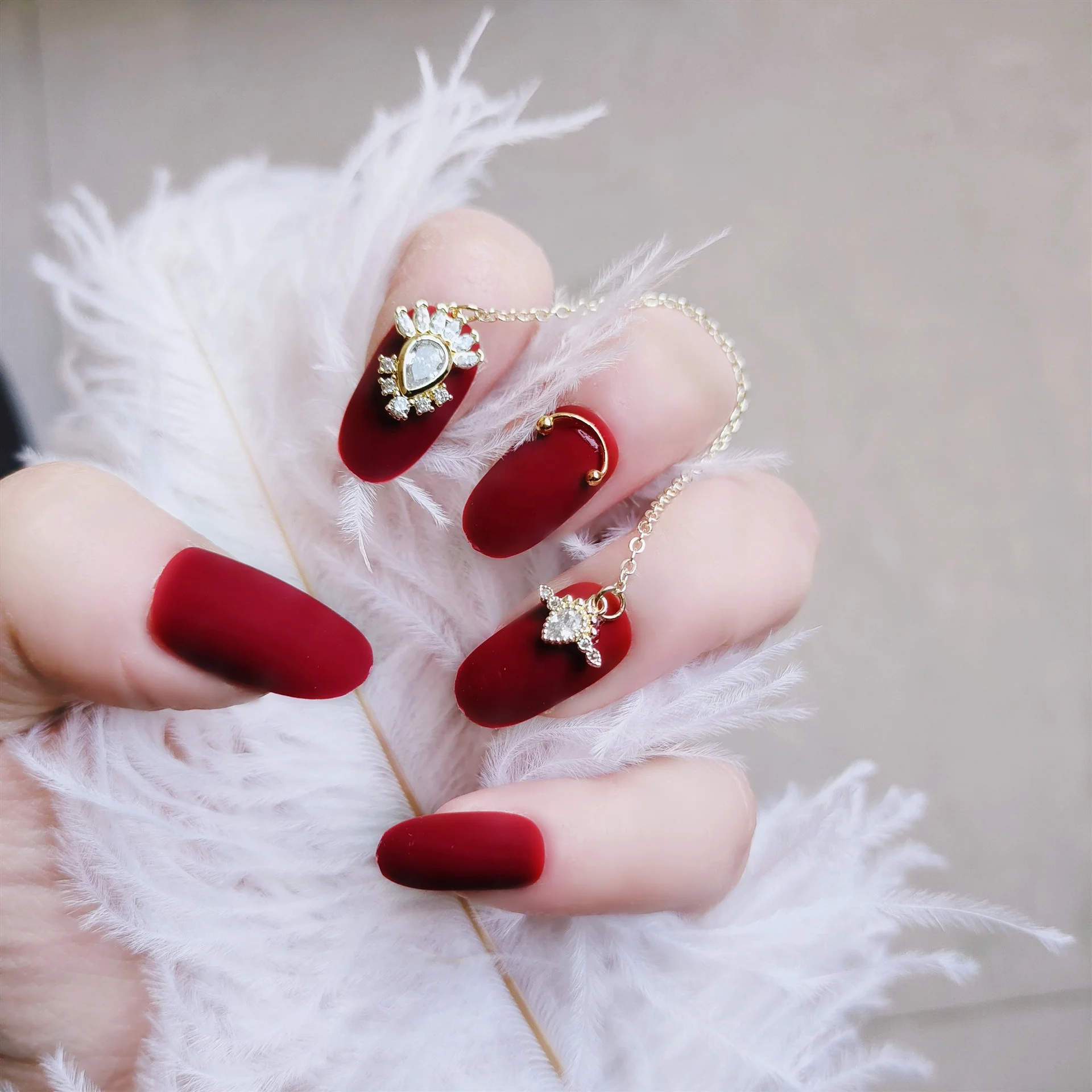 TKL Fascinating wine red scrub chain rhinestones fakenail artificial tips 3d crystal false nails