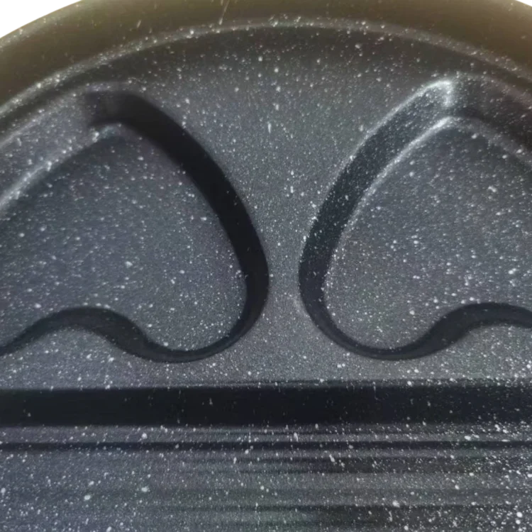 Hot Sell Fried Eggs Bacon Steak Stainless Steel Insulated Handle Maifan Stone Material Heart Shape Three Hole Frying Pan