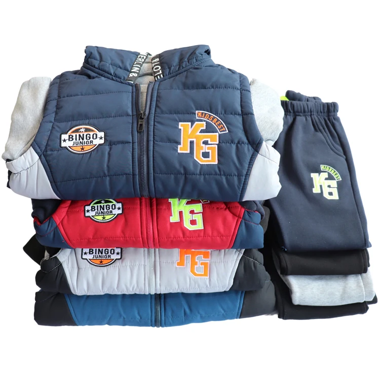 Готов к отправке, минимальный заказ, популярный стиль, три предмета, повседневное удобное хлопковое теплое пальто, жилет, комплект детской одежды для мальчиков с капюшоном