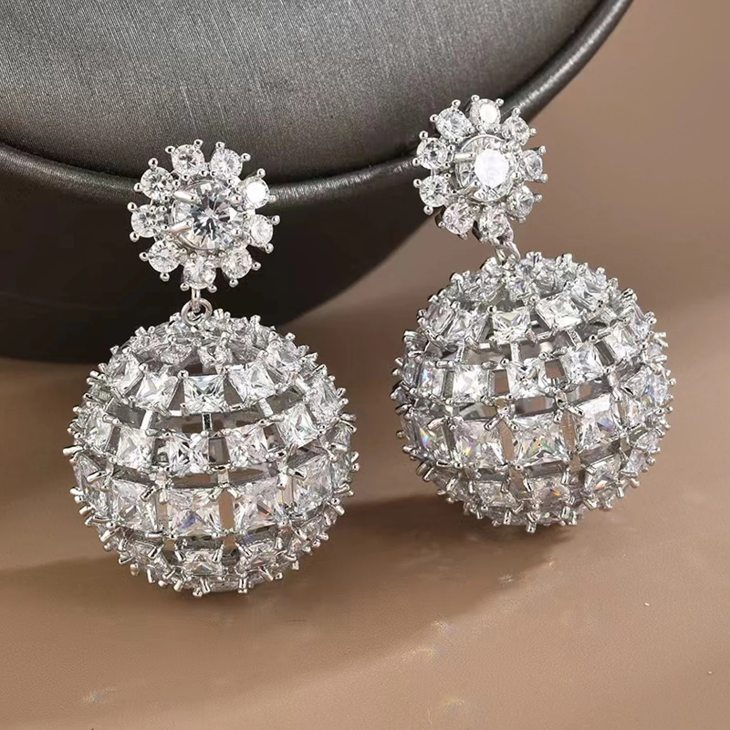 Fashion Cute Shiny CZ Statement Earrings For Girls Gift Valentine Luxury Bling Full Zirconia Sphere Drop Earrings Women