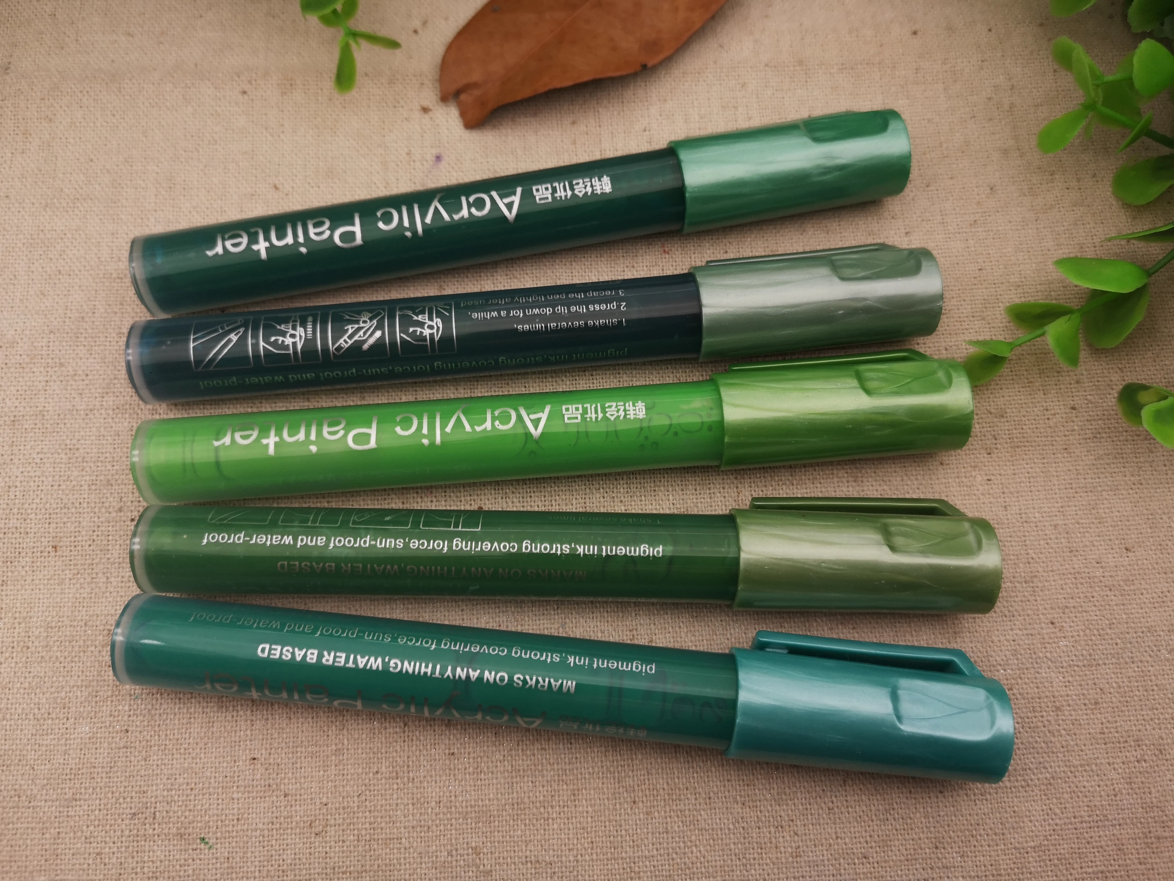 metallic waterproof  paint marker rock painting glitter pen