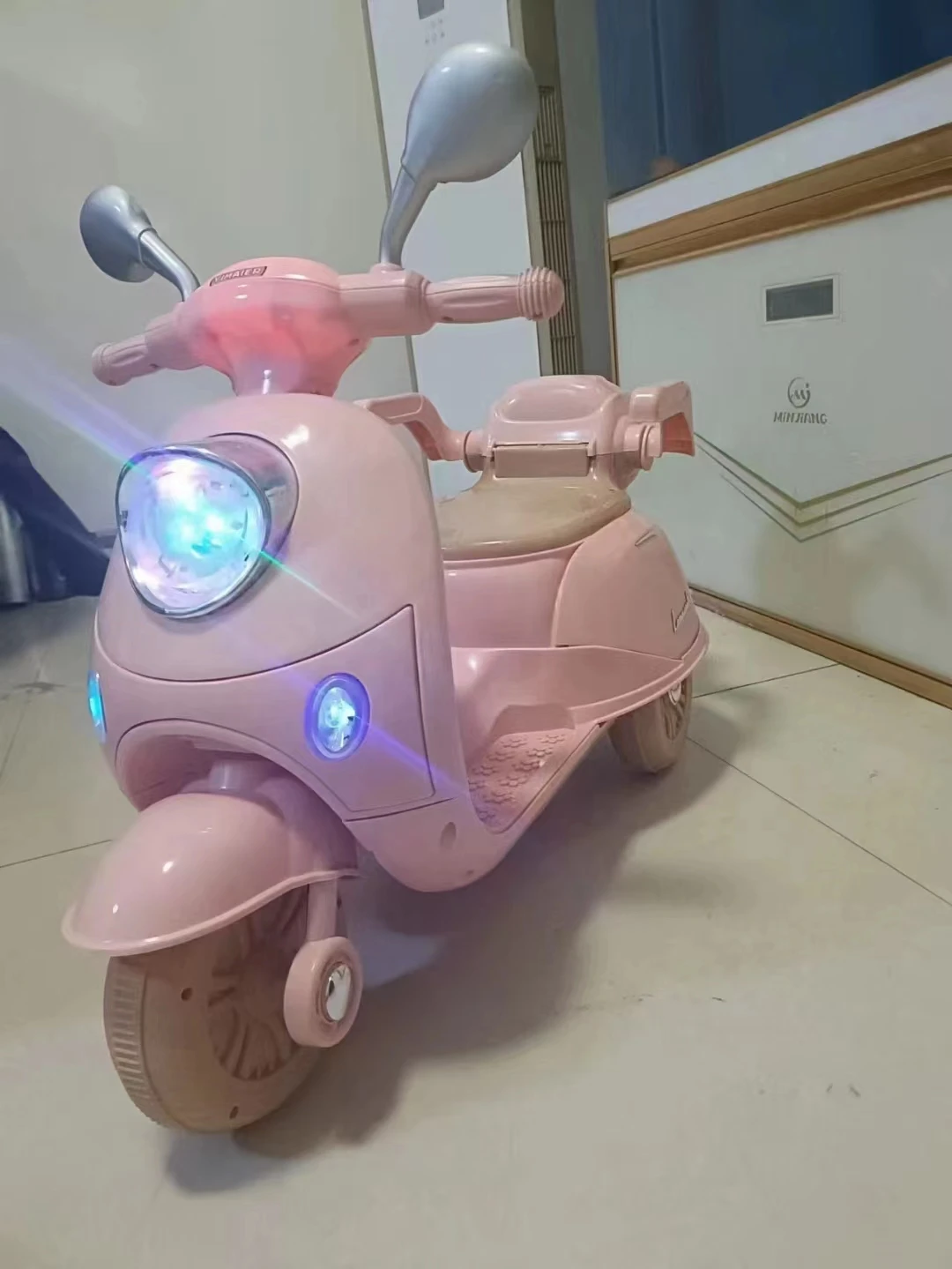 Cheap New Model LED Flashing 3 Wheels With Music Kids Baby Electric Motorcycle For Children