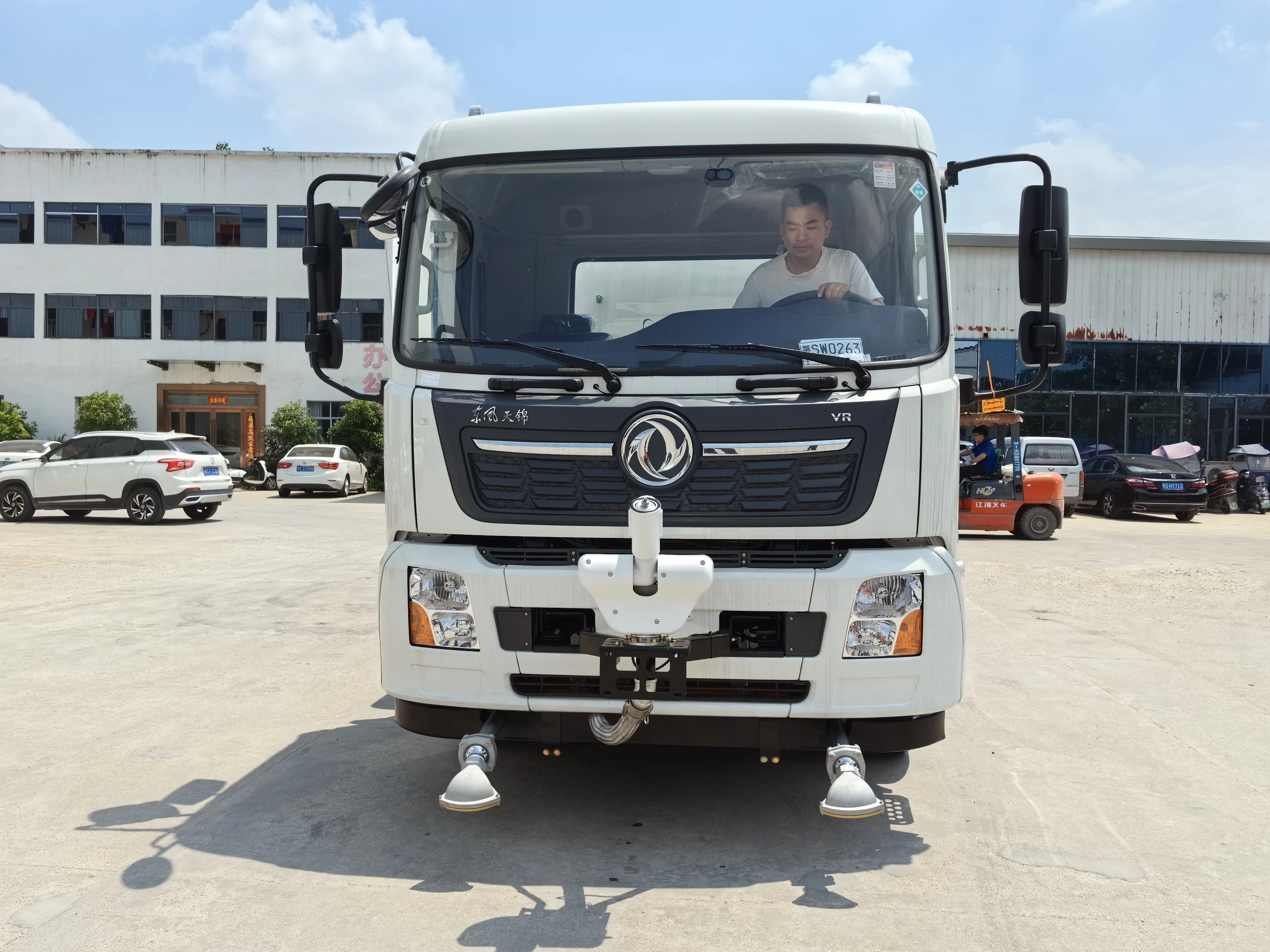 Manufacturer New Electric Water Cannon with Remote Control Large Range High Flow