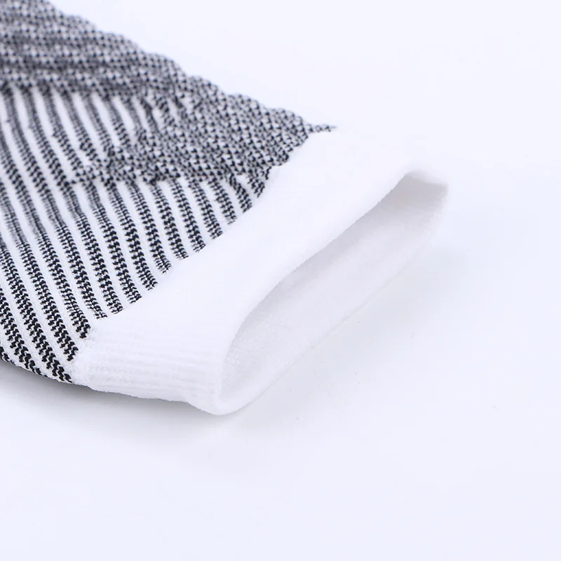 Ankle and Wrist Guard Foot Angel Anti Fatigue Compression Foot Sleeve in Stock