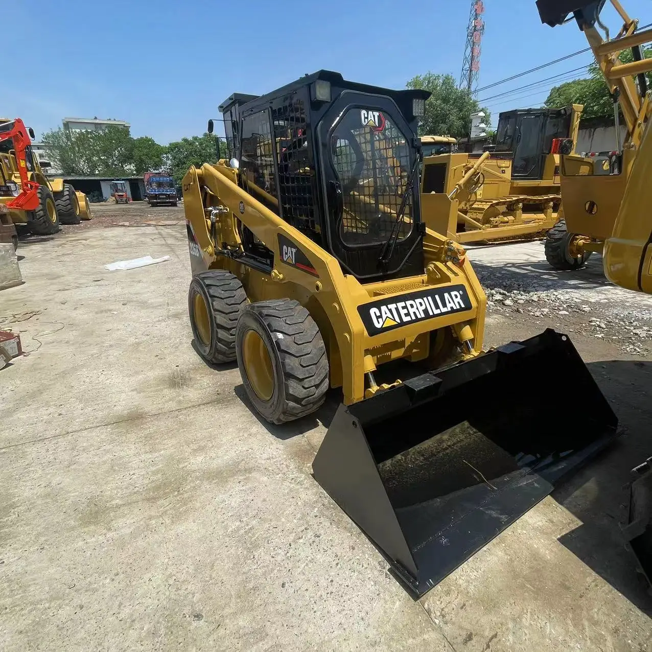High efficiency Mini loader Used cat 226B 226B2 Excavator Construction Machine with low working hours and cheap price