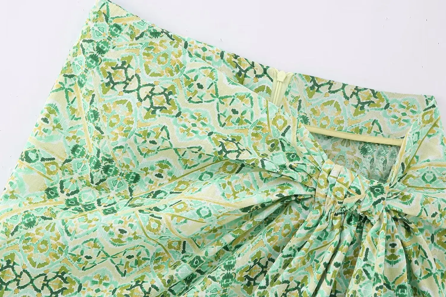 Hot sale green color side bow tie zipper fly floral print casual summer women mini skirt