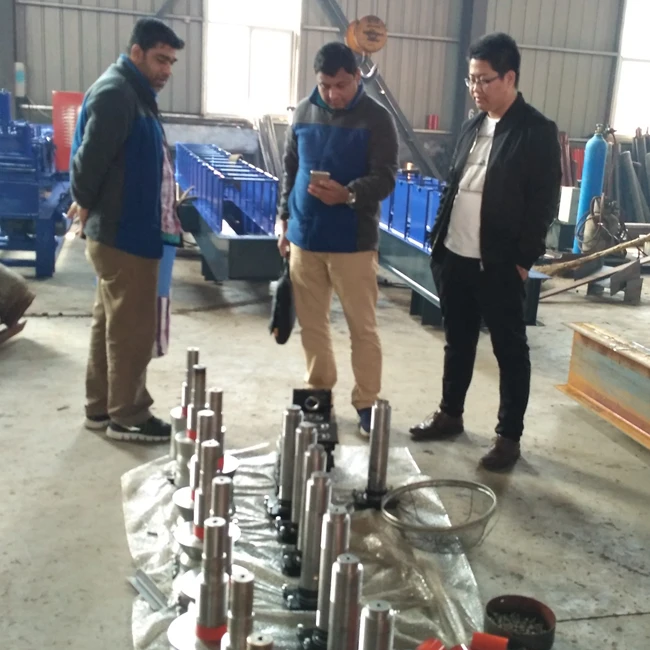 Hydraulic stud track and truss roll forming machine with innovative cutting tool