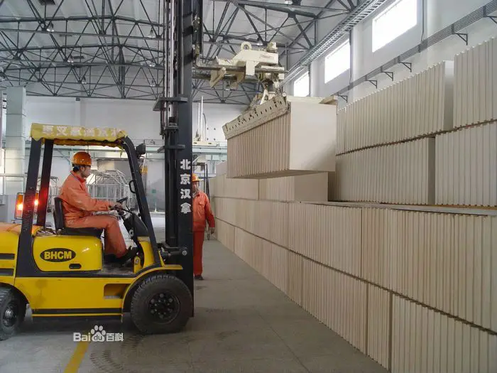 Minimalist Plasterboard Graphic Design Wall Art for Sports Venues and School