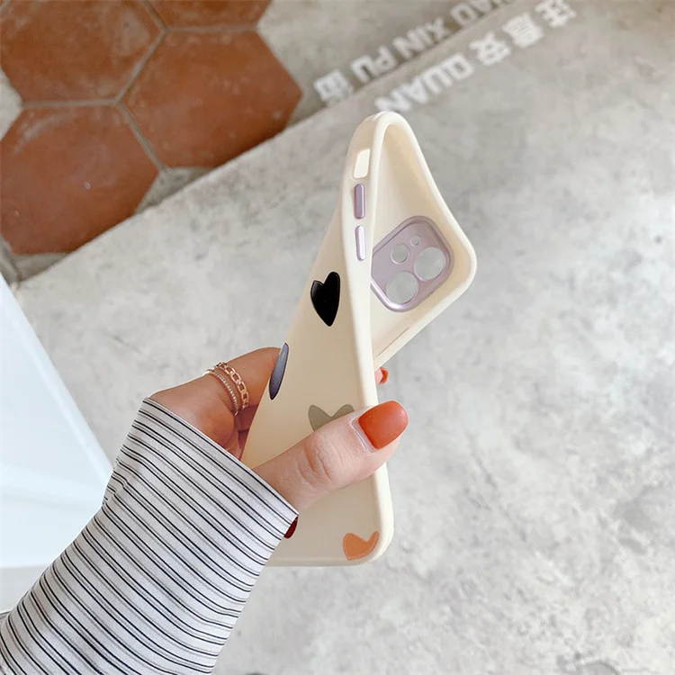 2022 Dropshipping New Aesthetic Love Heart Floral Cover Soft Shockproof Silicone Phone Case Girl For iPhone 13