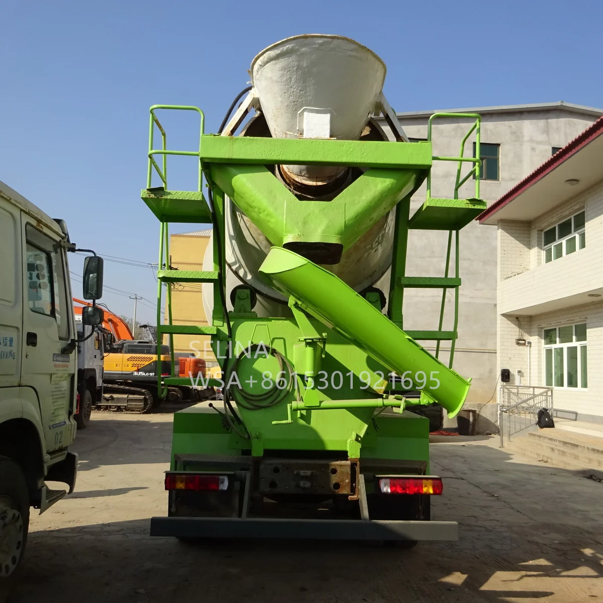 Used Sinotruk Howo Mixer Truck for Sale 6x4 12m3 8m3 10m3 Dimensions Core Component Motor Concrete Mixer Truck