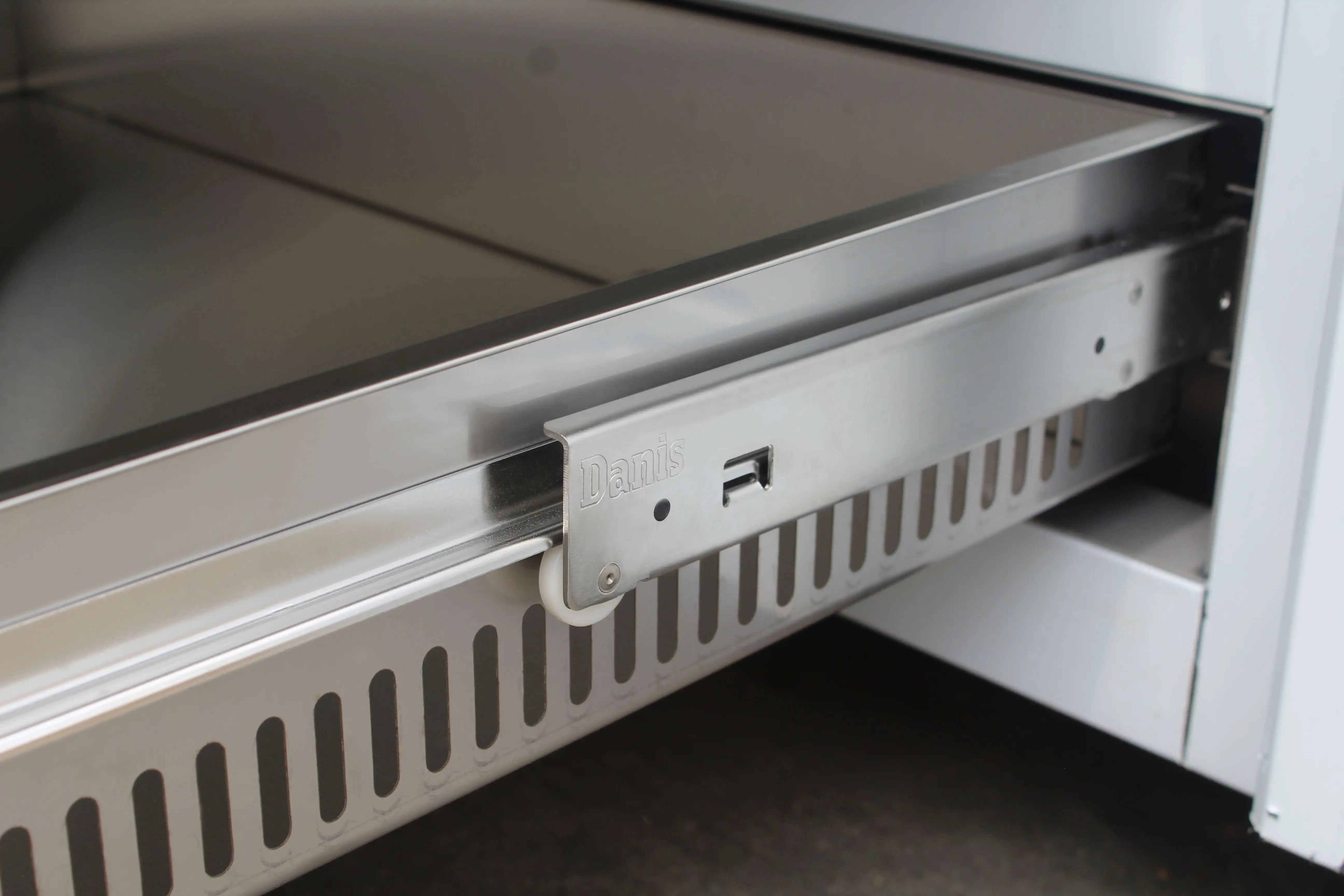 Cold Storage Hotel Stainless Steel Counter Commercial Kitchen Refrigerator Chef Base Chiller with 2 Drawers