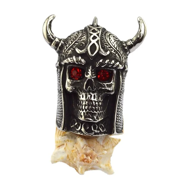 Factory Direct Supply Vintage Viking Antique Silver Engraved Horned General Pirate Skull Ring with Ruby Eyes