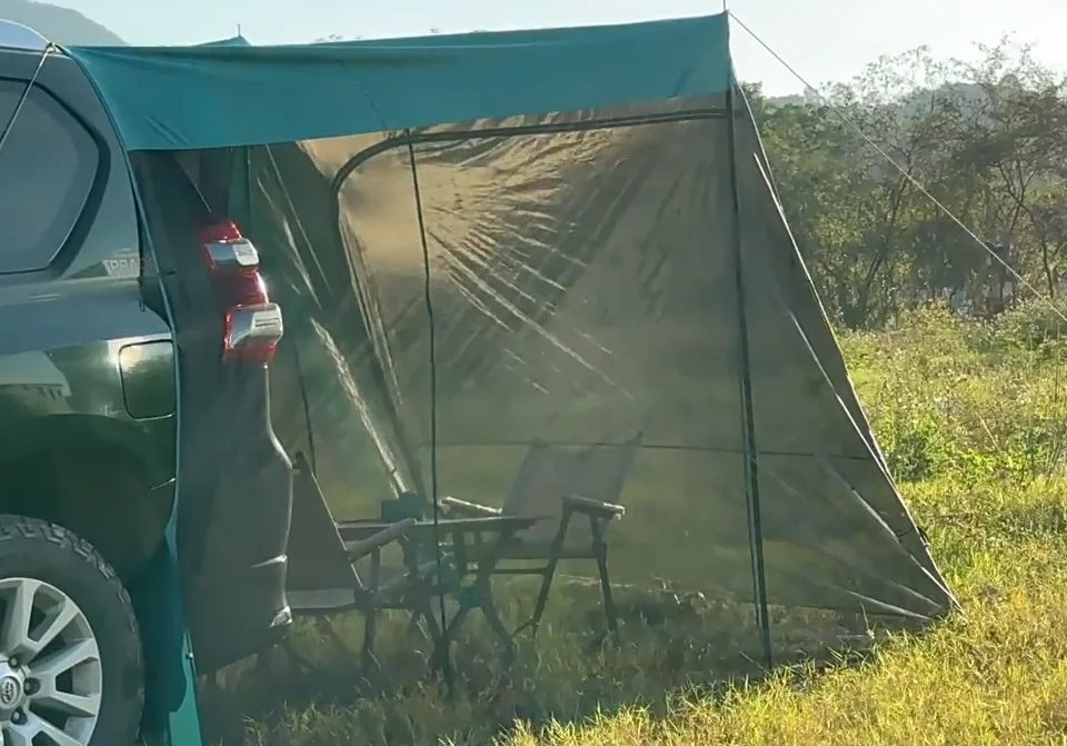 High Quality   SUV Car Tent for Camping Portable Rear Tent for SUV Car Van Truck for Hiking Families and Outdoors