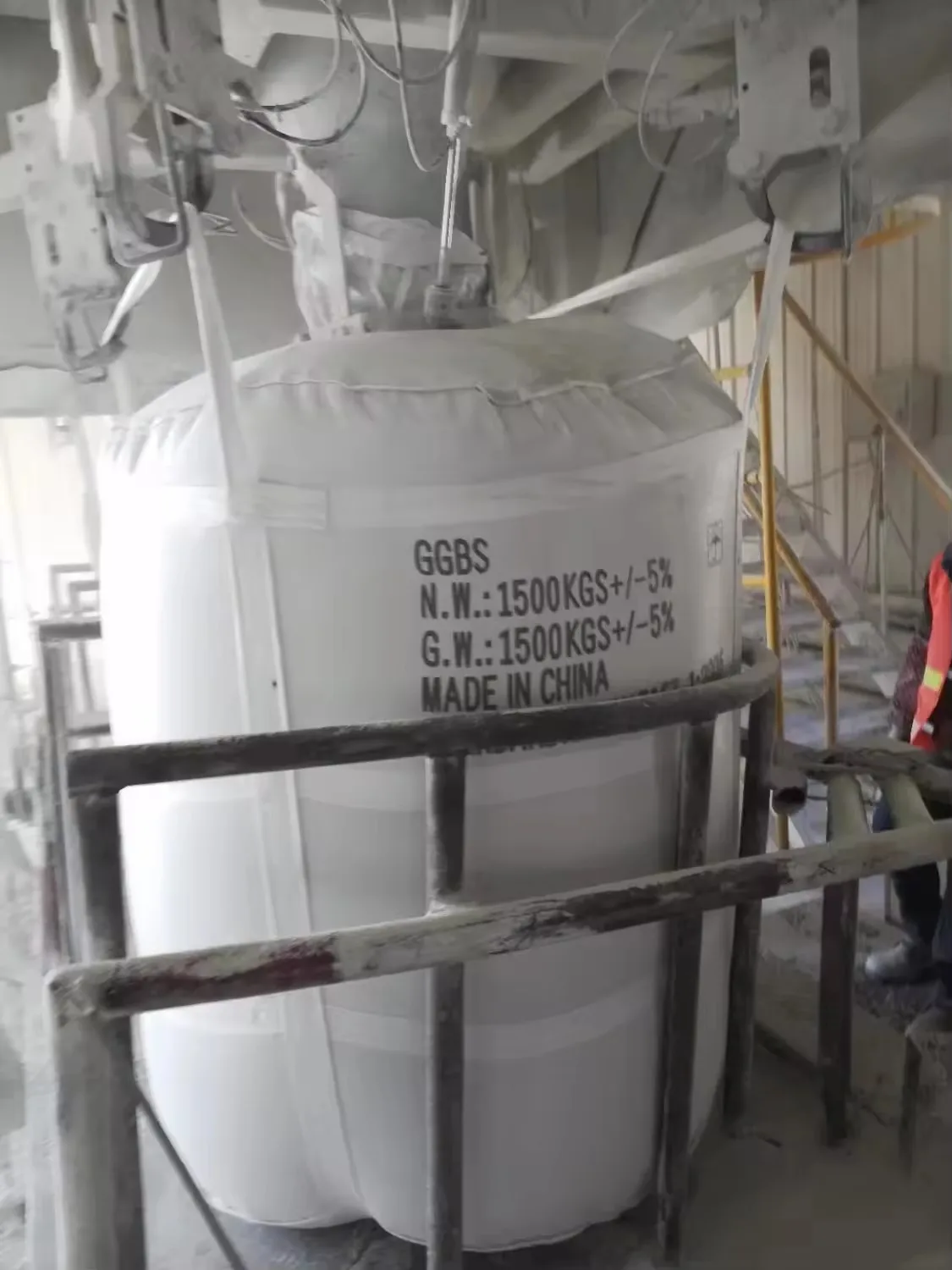 Hot Selling Cheap GBFS Slag powder GGBFS Ground Granulated Blast Furnace Slag For Cement