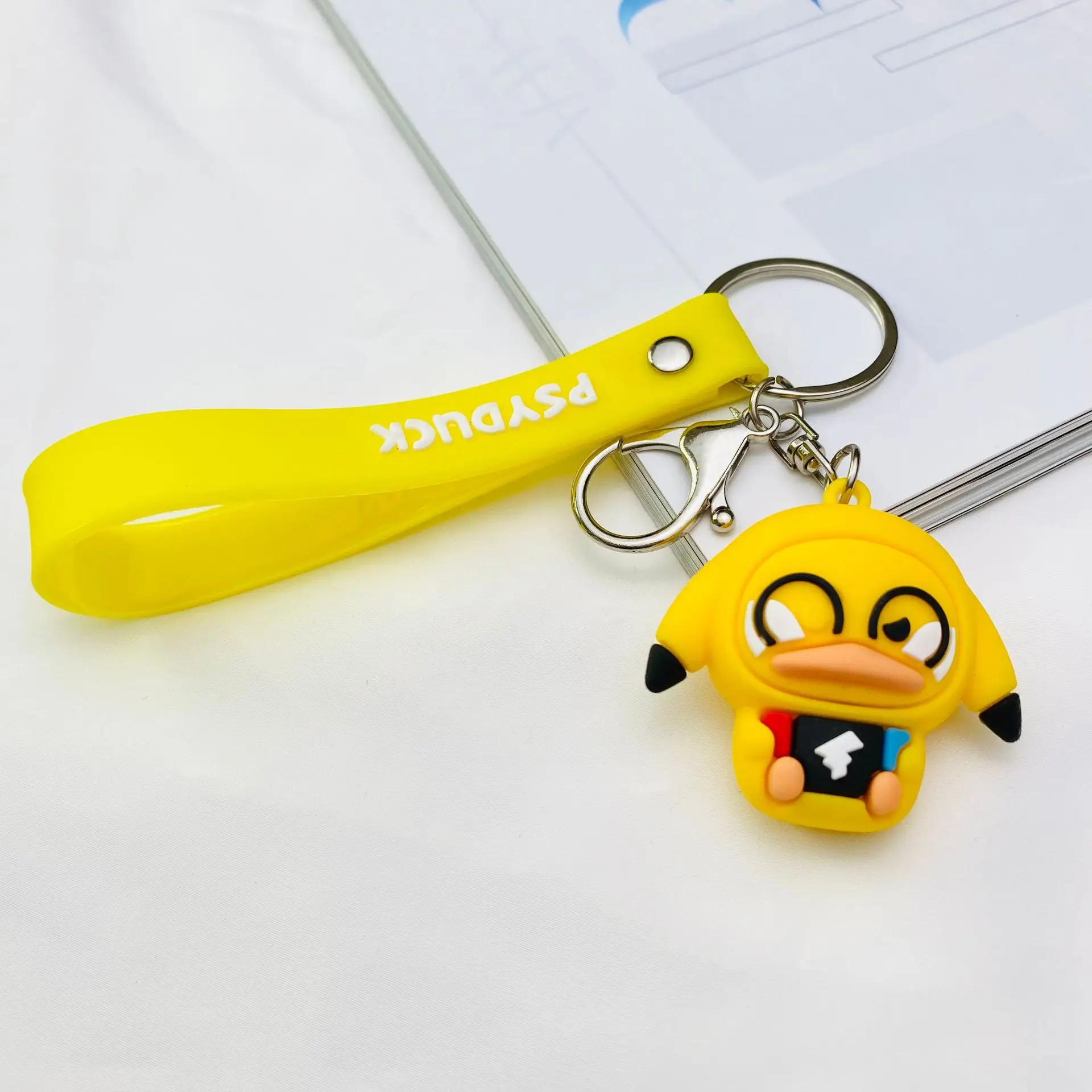 New PVC Cartoon almost Duck pendant Keychain 3D Cute Cartoon Animation Comic Keychain Souvenir Gifts Burger Duck Cosplay Kechain