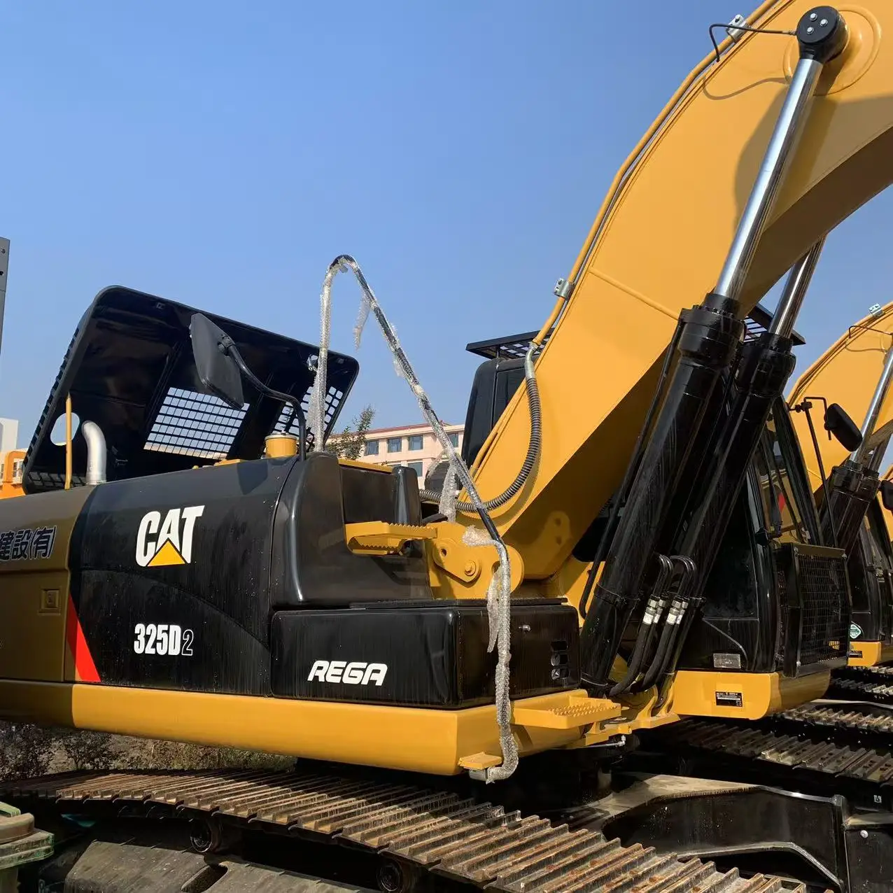 Usede Caterpillar excavator 325D2 hydraulic excavator quality construction equipment CAT325D2 for sale