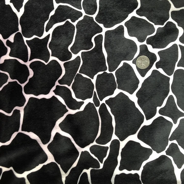 Ячеистая ткань с принтом коровы