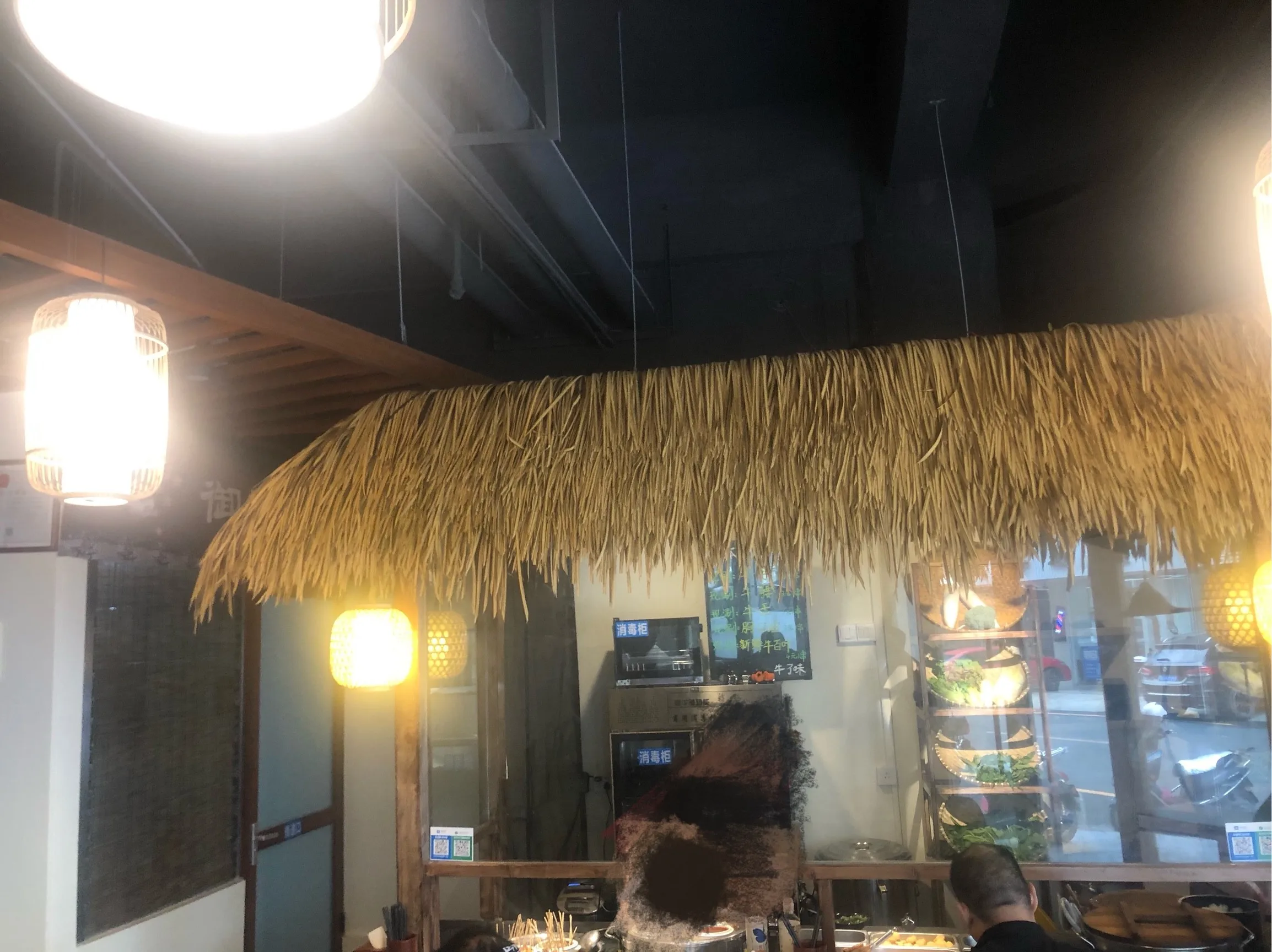 Wholesale Plastic Synthetic-thatch-roof Simulated Fireproof Artificial Thatch Roof