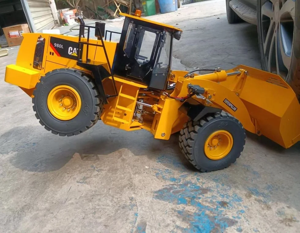 1:14 rc loader model-1/14 rc loader  metal remote control hydraulic loader model 980l