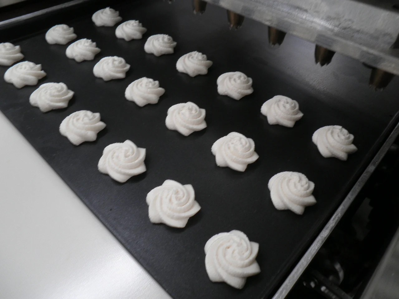 Автоматическая машина для хранения печенья