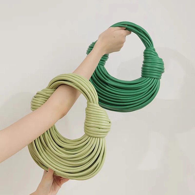 2022 Trend New Line Bundle Clutch Bag Women Noodles Design Shoulder Ladies Underarm Bags