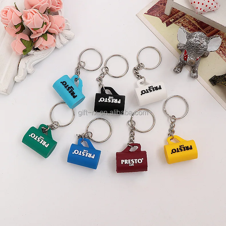 Custom Logo OEM Plastic Keychains Fashion PVC Cartoon Soft Silicone Rubber Keychain 2D/3D Logo Stitch Promotional Carabiners