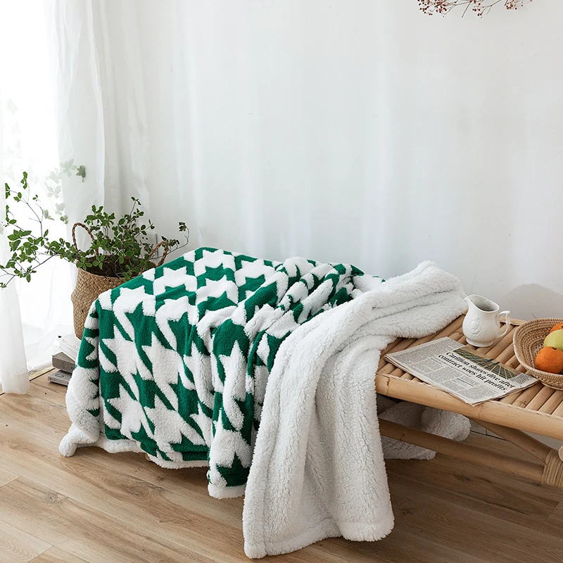 100% полиэстер, оптовая продажа, жаккардовая односторонняя фланелевая многофункциональная ткань для домашнего одеяла