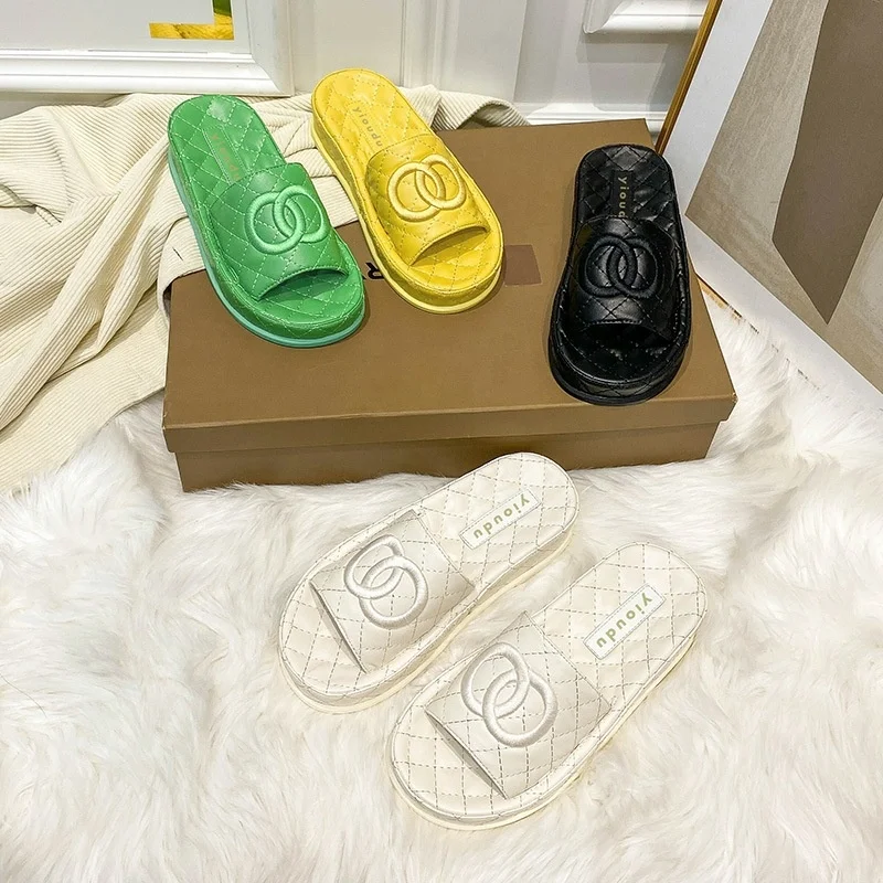 2022 women famous brand new arrival hot sale slides Slippers women summer new personality fashion bubble sandals and slides