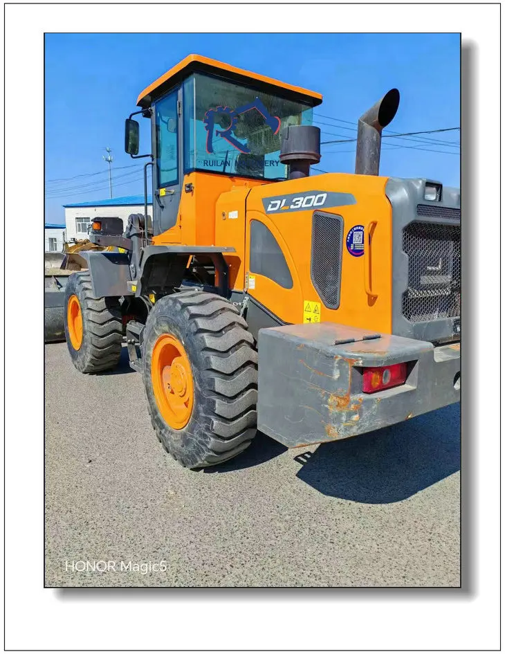 Doosan DL300 Номинальная грузоподъемность 3-тонный колесный погрузчик с дешевой ценой для продажи в Шанхае