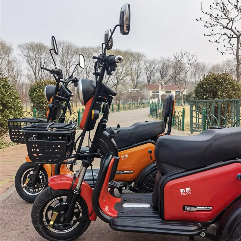  Маленький и изысканный трехколесный электрический скутер etrike для 3