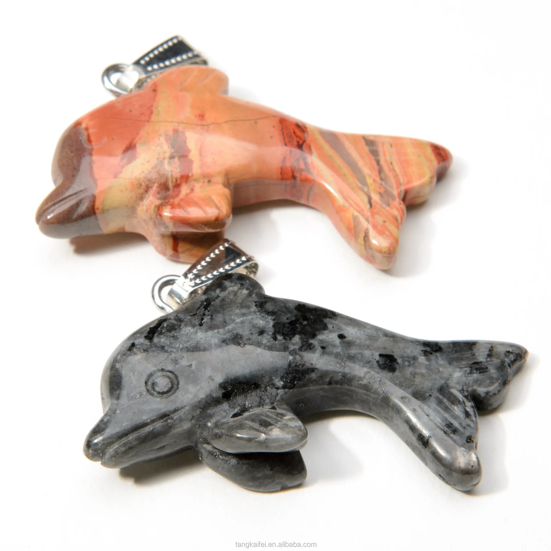 Natural Hand Carved Crystal Gem Animal Statue Cute Dolphin Necklace Pendant