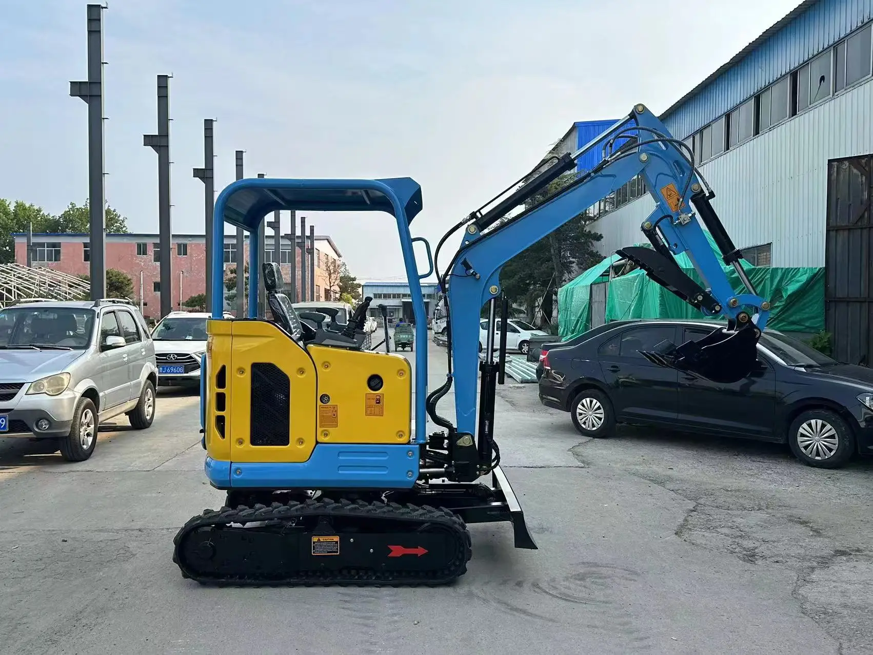 Mini Electric Excavator with Rock Saw Laidong Engine Eaton Hydraulic Cylinder Electric Parts Cart Electrical Parts Excavators