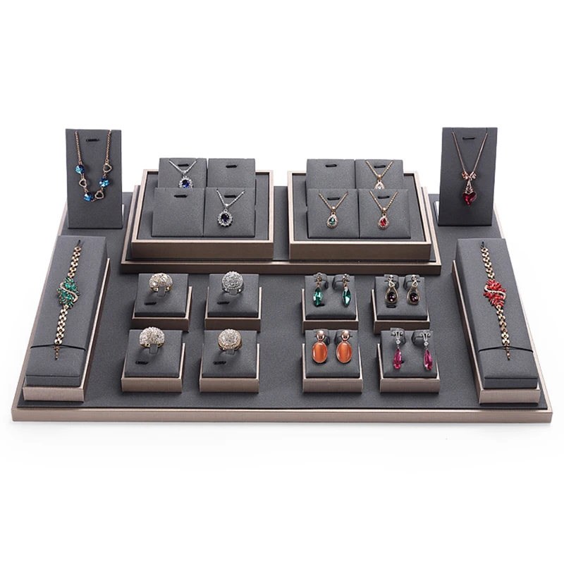 SKQ OEM Custom Holder Color PU Leather Wooden Ring Bracelet Chain Display Jewelry Display Stand Sets For Store