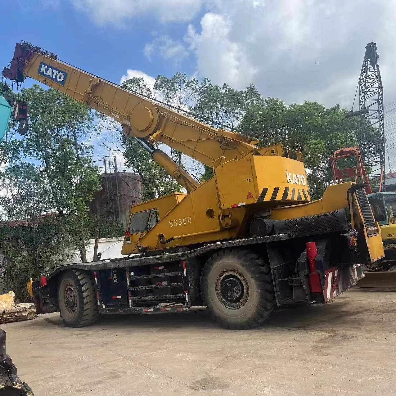 Japan Low price Used Kato 50ton truck crane High performance 50T KATO All terrain crane for construction work low price