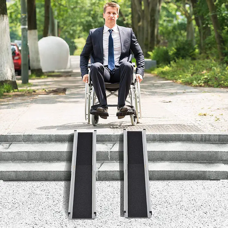 BEIZ Customized size Lightweight Aluminum Alloy Telescopic Portable Folding Wheelchair Ramp for Climbing Stair