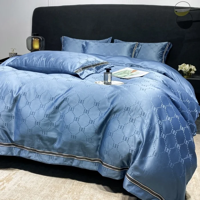 Brand Jacquard Luxury Letter Floral Designed Solid Bedding Sets Modern Novel Beddings Duvet Cover Set 4Pcs Queen King Size