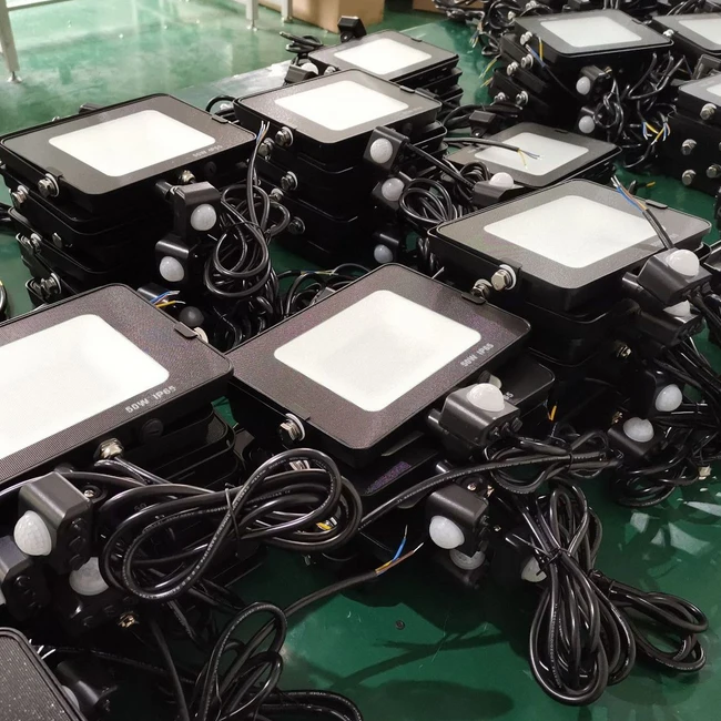 400 watt PIR Motion Sensor LED SMD Flood Light Outdoor 30w 50w 150w 200w 500w