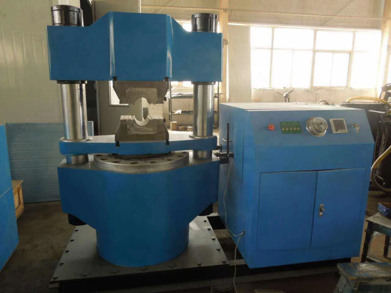 hydraulic pressing machine