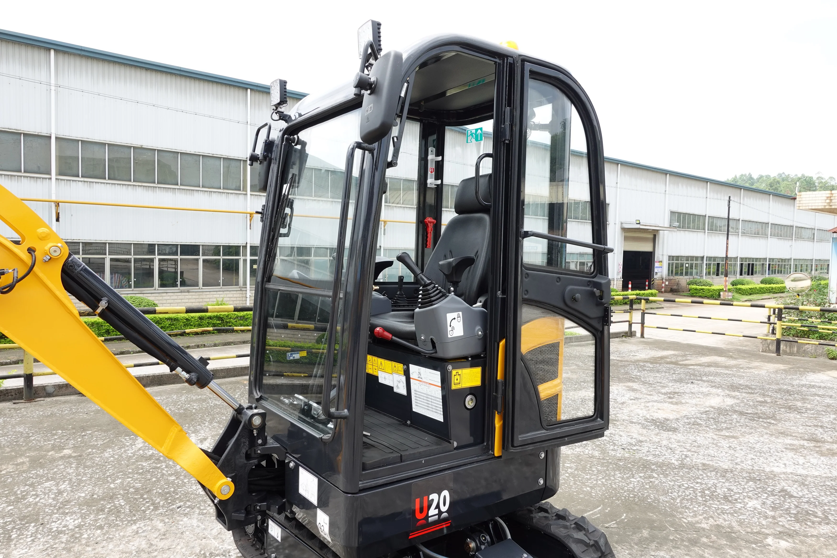 Yuchai and  Sany Euro V and EPA Mini 2ton 3.5ton U20 U35 mini Excavator