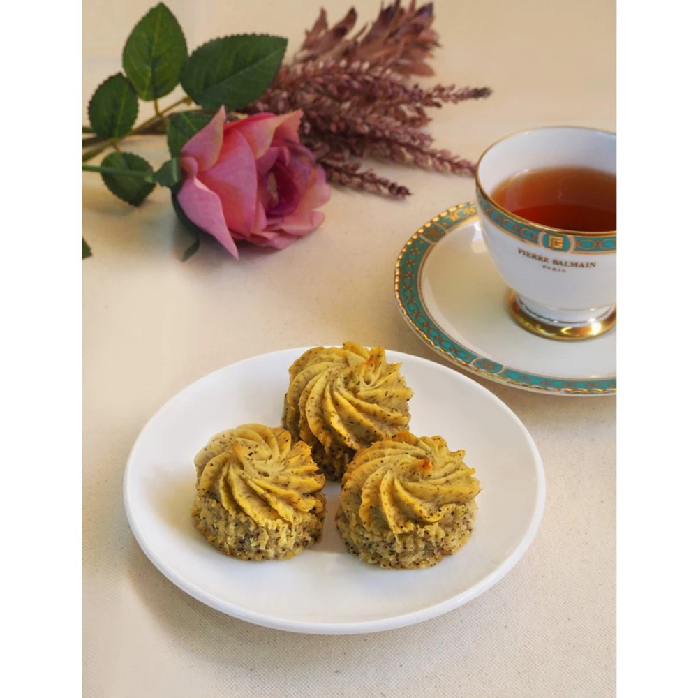 Matcha Green Tea, Earl Grey Tea, Salt, Purple Sweet Potato Flavor Soft Smooth Moist Texture Delicious Mini Cake