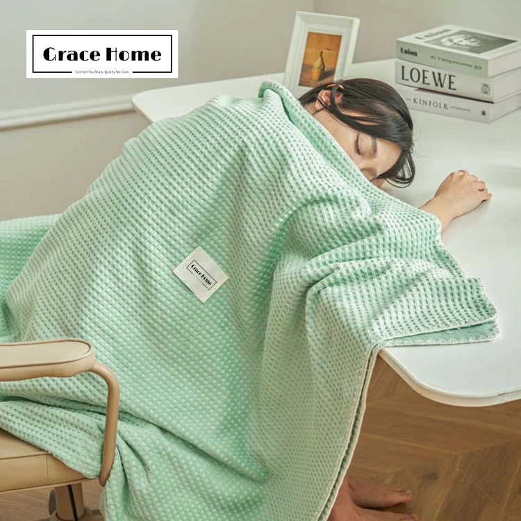 Фланелевая ночная рубашка с капюшоном