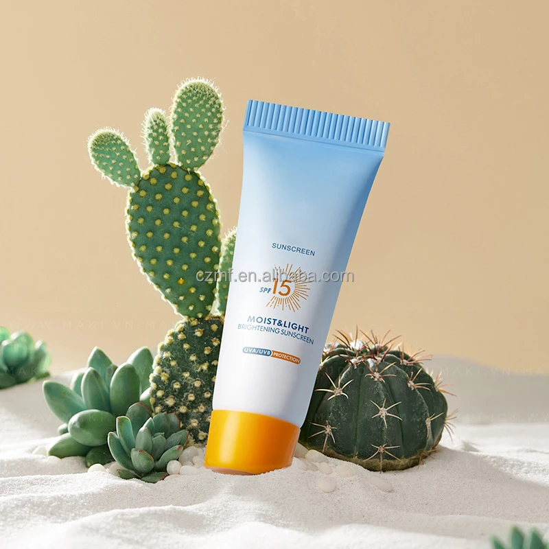 Private Label Face Skin Care Water Based Sunscreen SPF 50+ Lightweight Whitening UV Protection Physical Sunscreen Lotion Cream