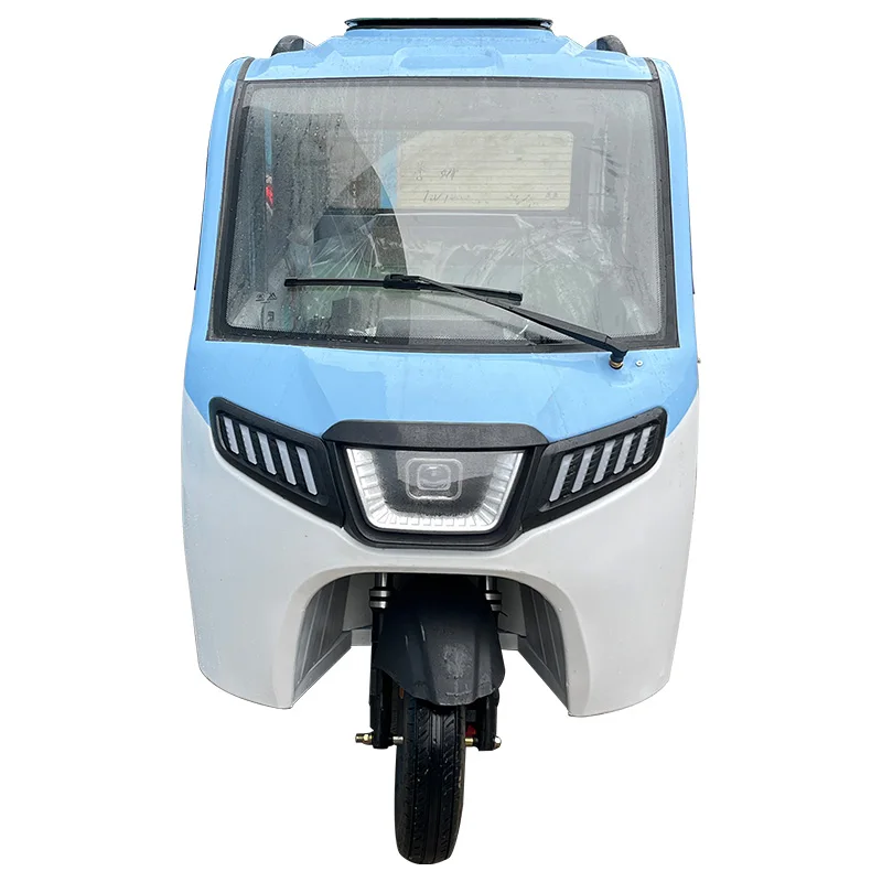 Mini Eco-Friendly 60v Electric Auto Rickshaw Tricycles Closed Body Type