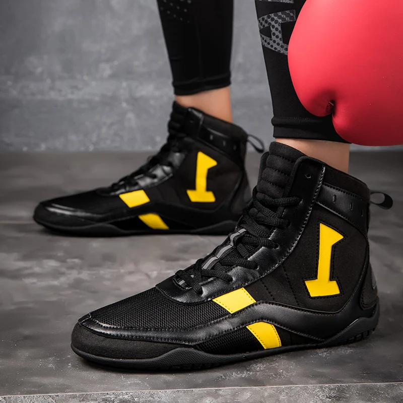 Innovative design wholesale Breathable Boxing shoes Training Boxing Sneakers Wear Resistant Boxing shoes