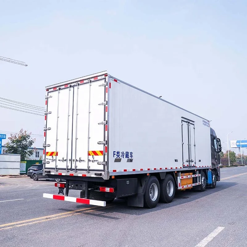 Foton AUMAN Heavy Duty 8x4 25Ton 30Ton Refrigerator Truck Freezer Box Truck for Meat and Fish Transport