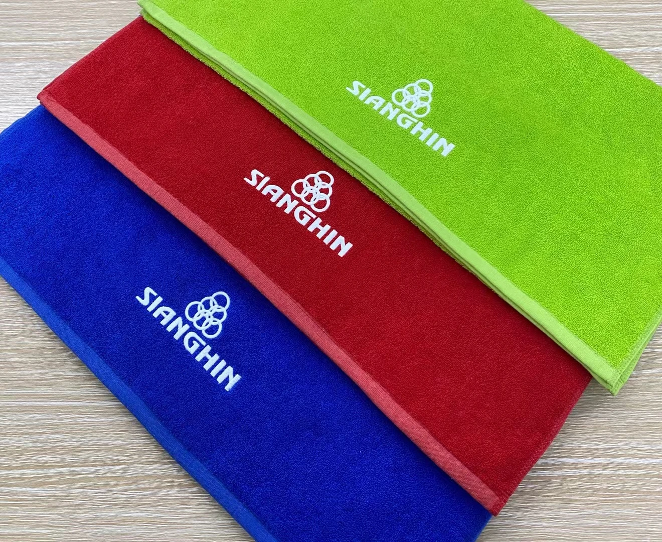 Wholesale 100% cotton face towel white custom hand towels with embroidery logo for washcloth